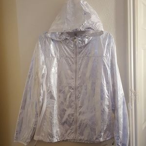Compact White and Silver Raincoat/windbreaker